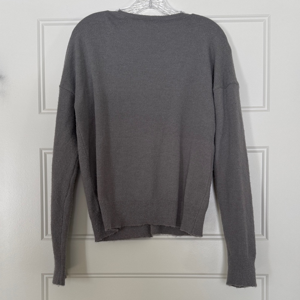 Floral Gray Cardigan Sweater with Daisies - Picture 10 of 10